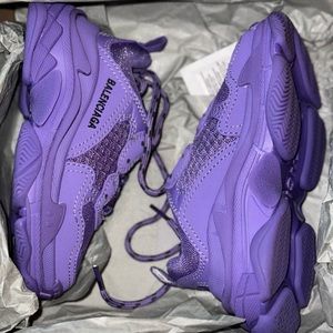 COPY - Balenciaga toddler size 25(9) purple sneakers